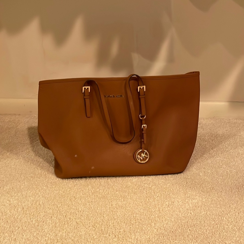 Michael Kors jet set tote